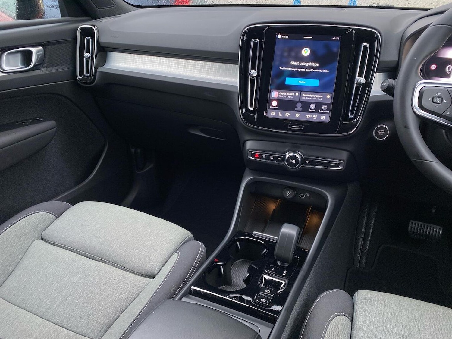 Used Volvo XC40 2023 for sale - 78144531: Photo 15