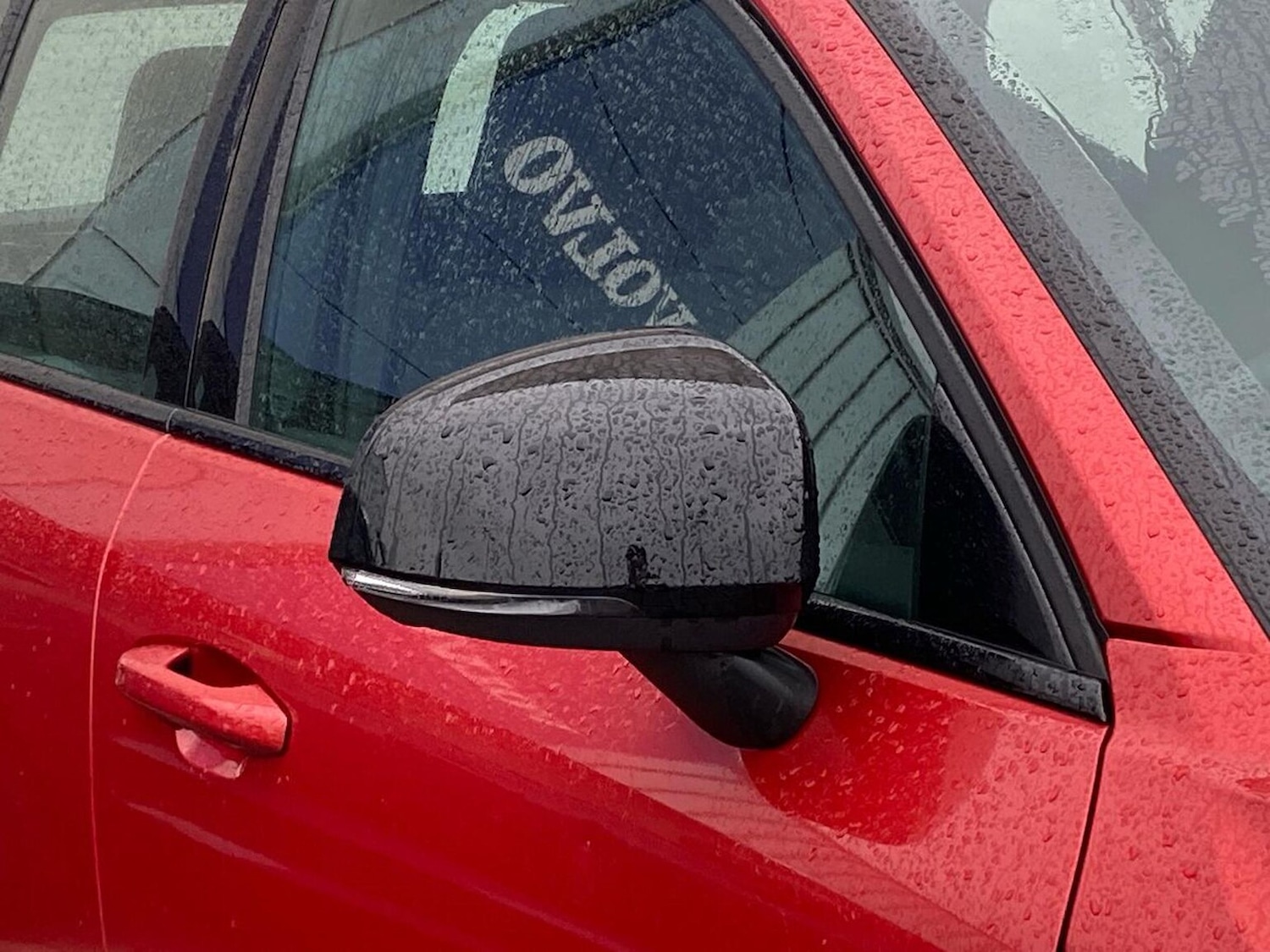 Used Volvo XC40 2023 for sale - 78144531: Photo 37