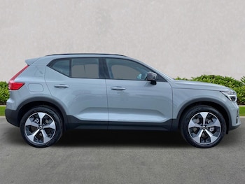 Used Volvo XC40 2025 for sale - 76115507: Photo 4