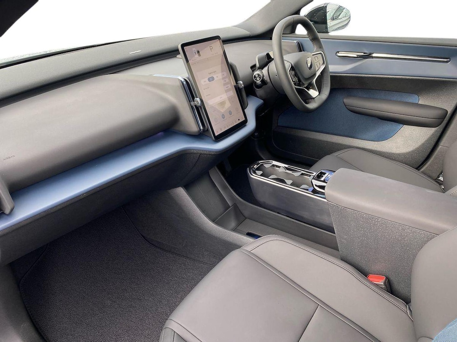 Used Volvo EX30 2025 for sale - 76864008: Photo 8