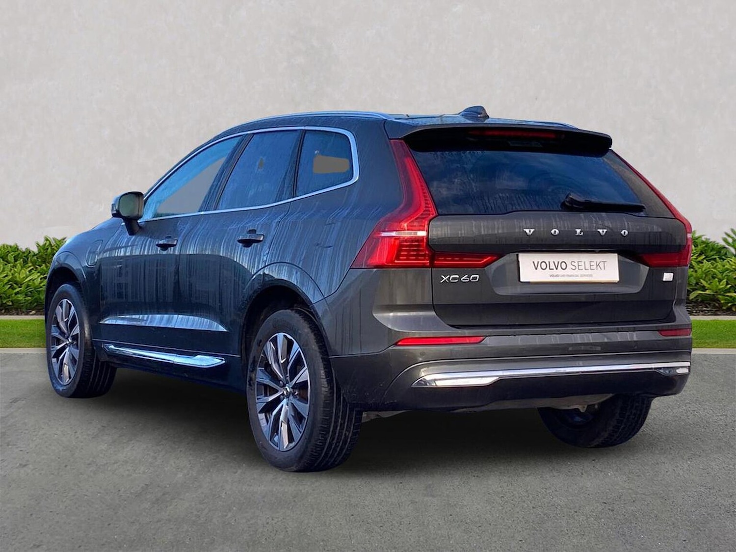 Used Volvo XC60 2021 for sale - 76352491: Photo 3