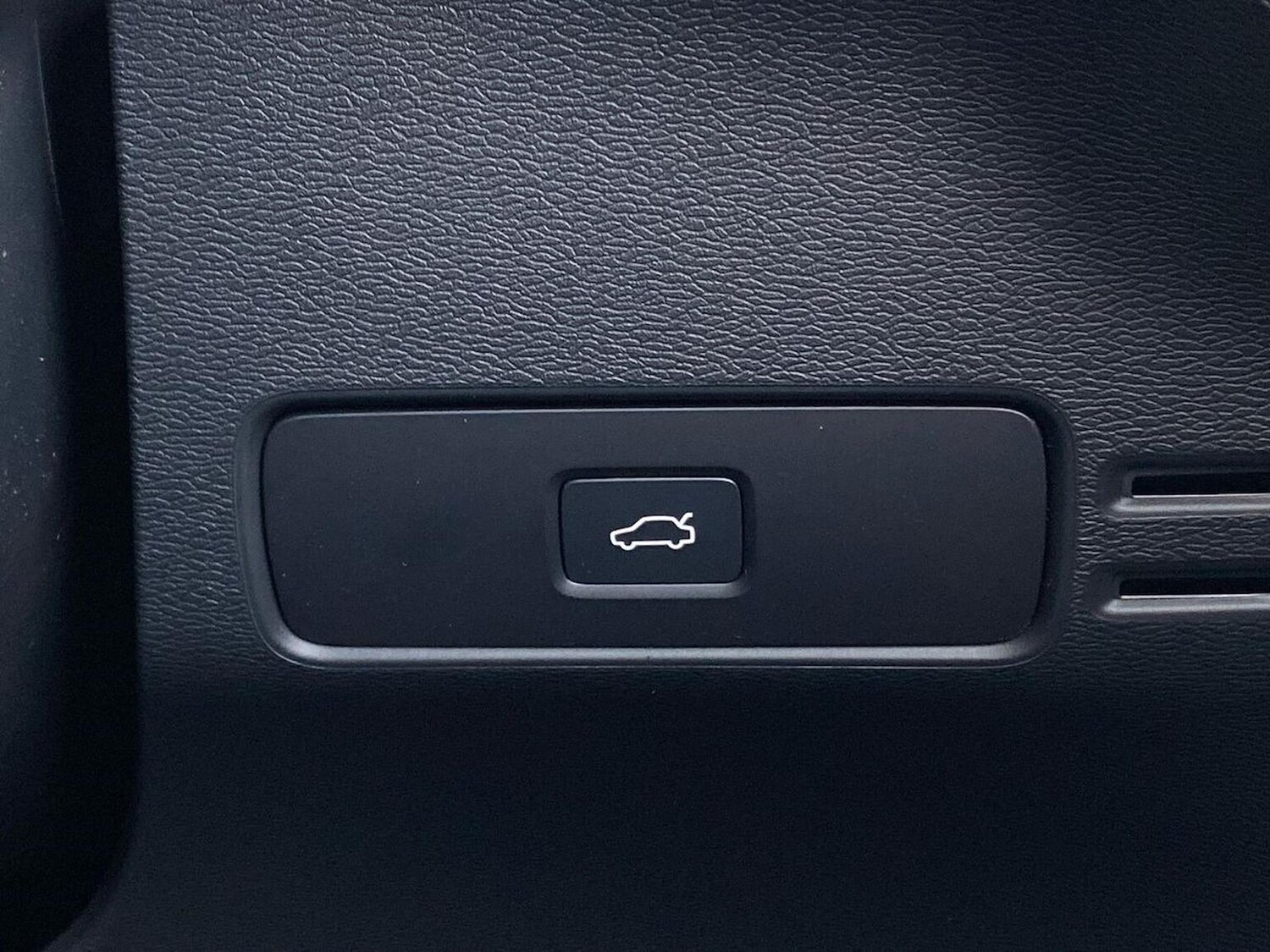 Used Volvo EX40 2026 for sale - 77901702: Photo 22