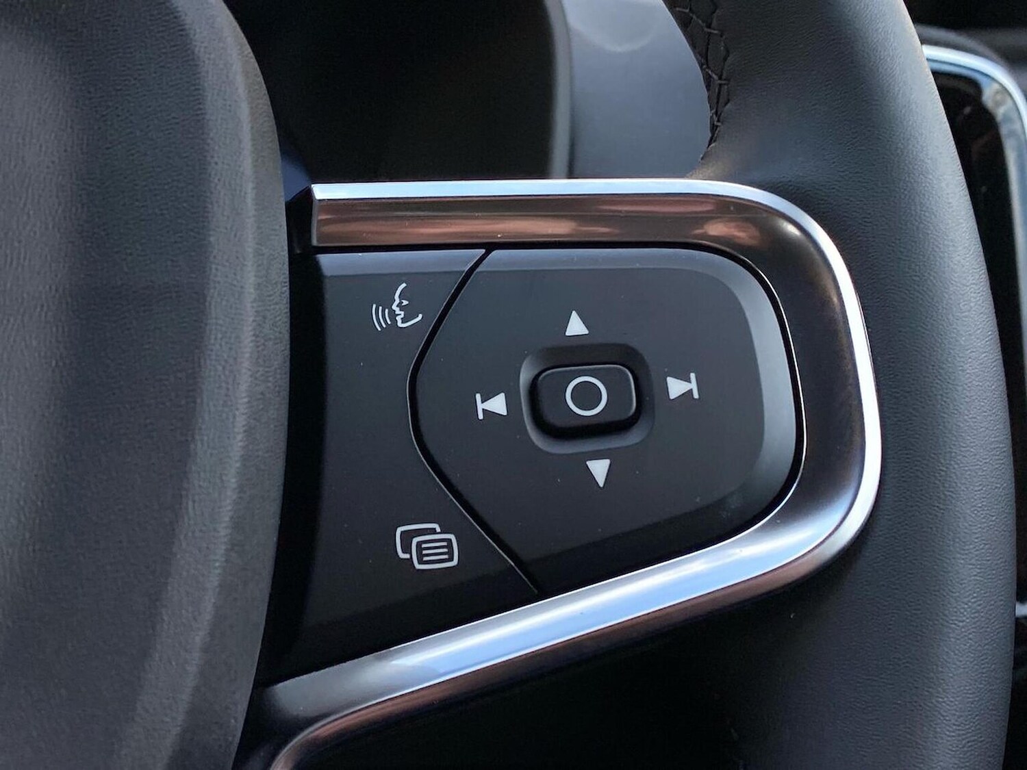 Used Volvo EX40 2026 for sale - 77901702: Photo 25