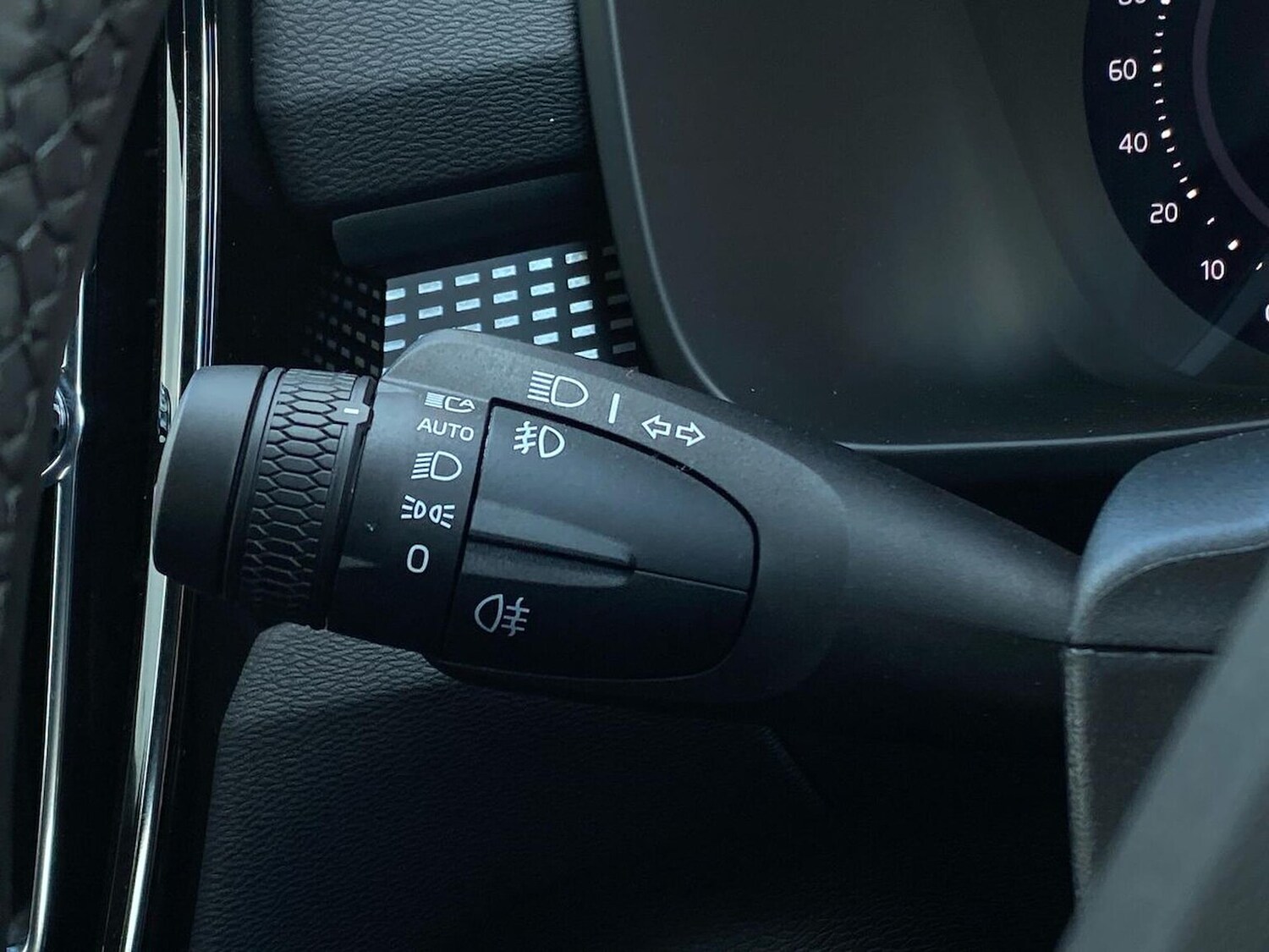 Used Volvo EX40 2026 for sale - 77901702: Photo 28