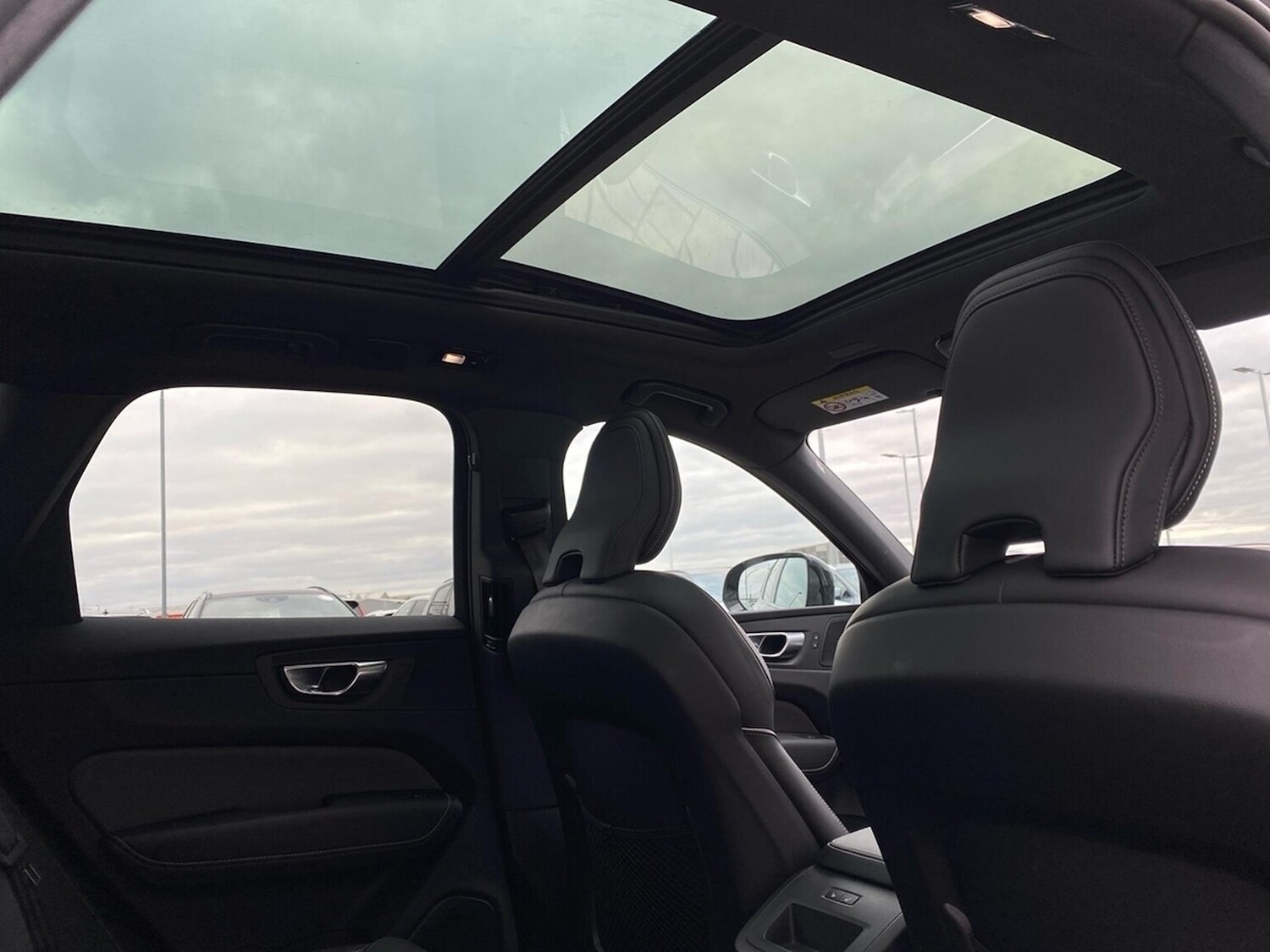 Used Volvo XC60 2024 for sale - 77802114: Photo 28