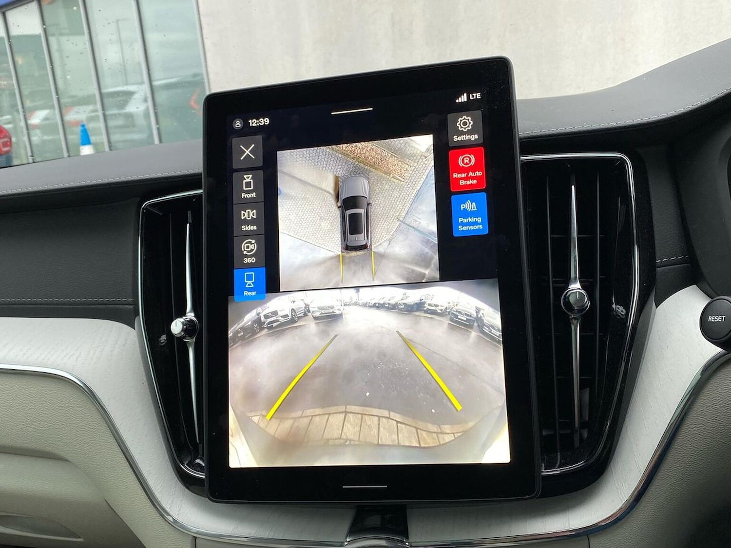 Used Volvo XC60 2025 for sale - 77896311: Photo 23