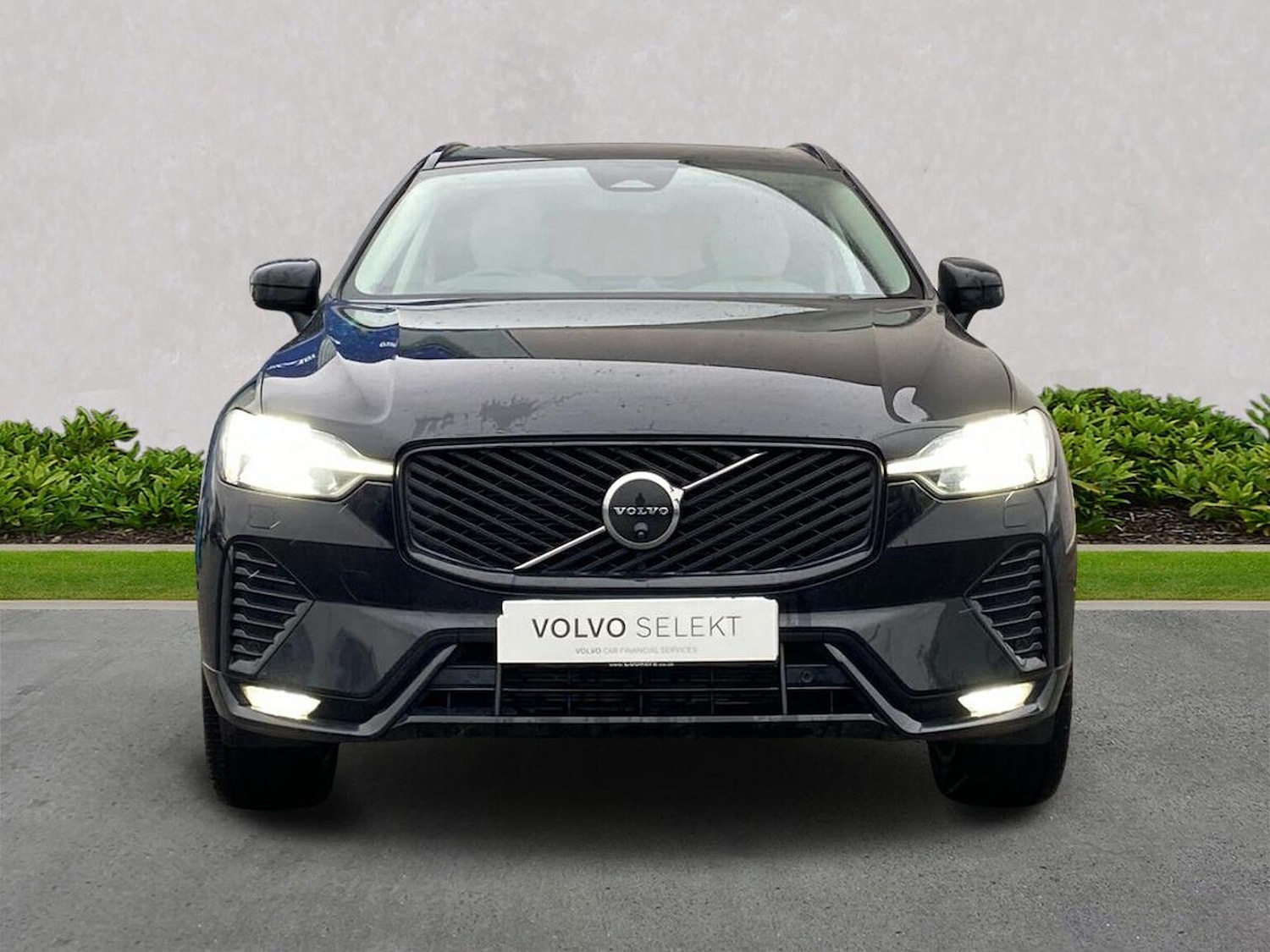 Used Volvo XC60 2025 for sale - 77896311: Photo 5
