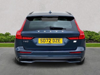 Used Volvo V60 2022 for sale - 75550417: Photo
