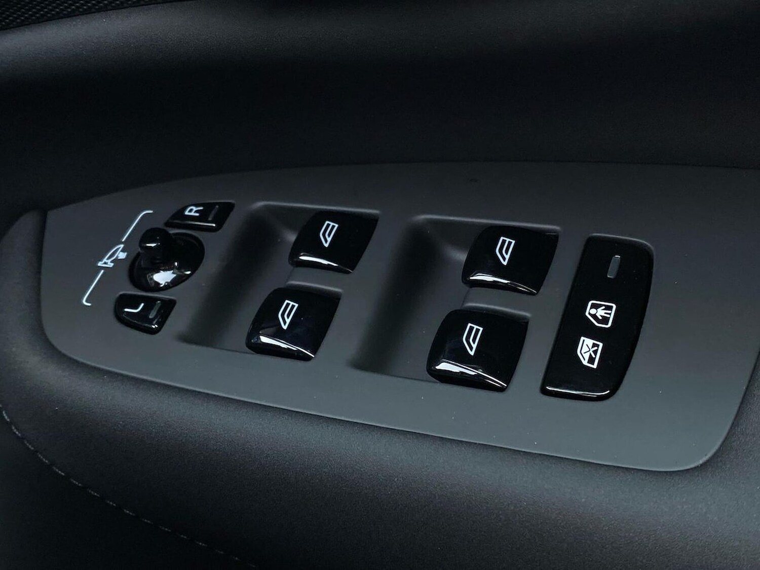 Used Volvo XC90 2025 for sale - 76082473: Photo 22