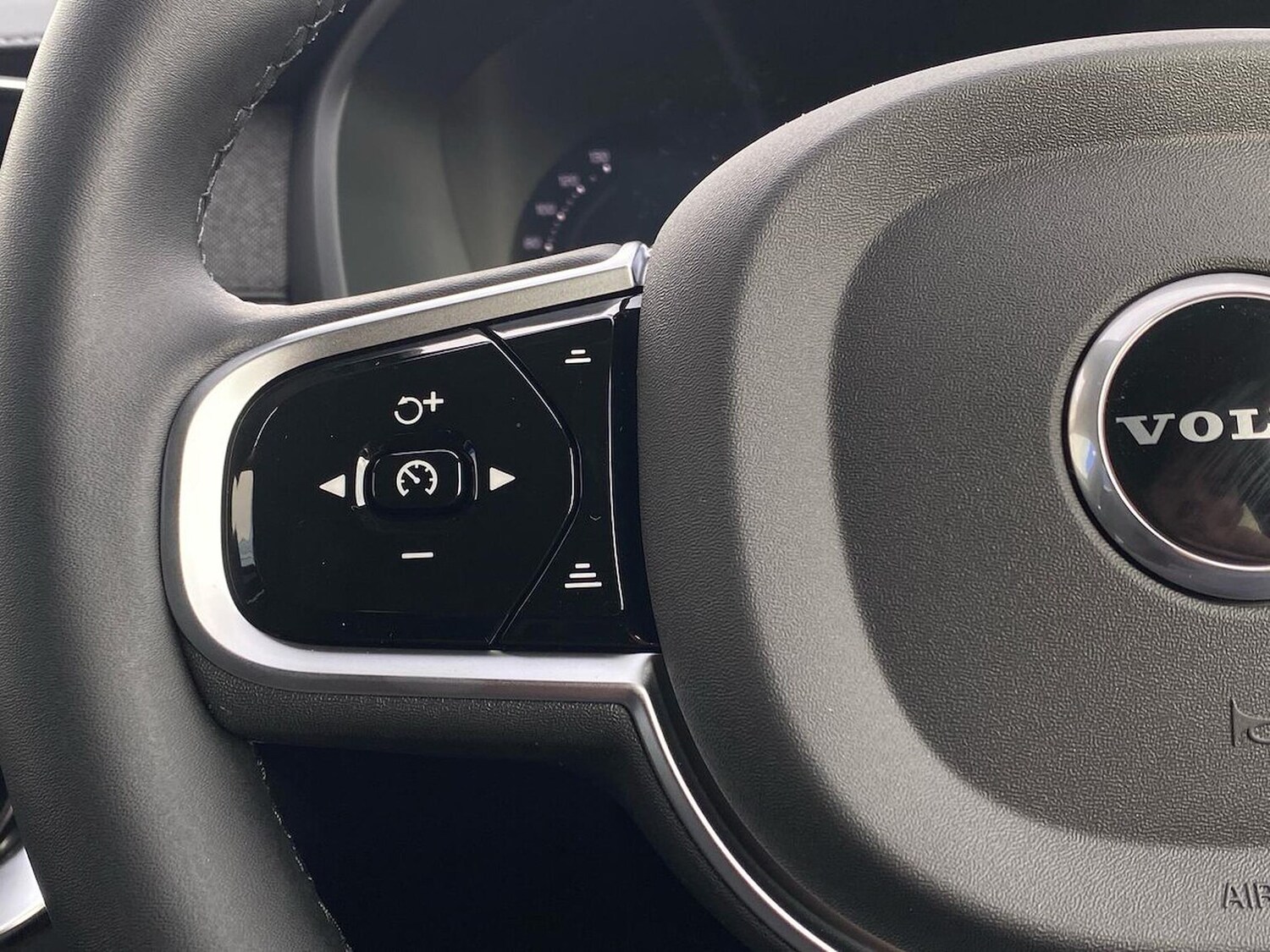Used Volvo XC90 2025 for sale - 76082473: Photo 28