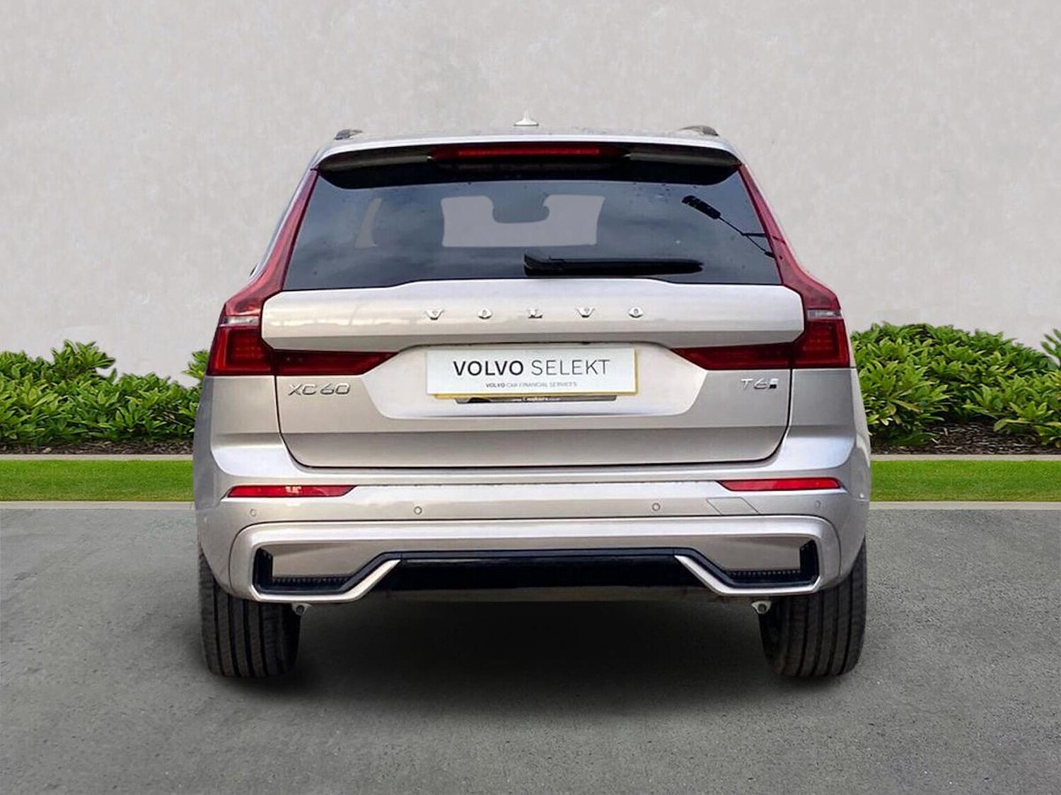 Used Volvo XC60 2025 for sale - 77676308: Photo 4