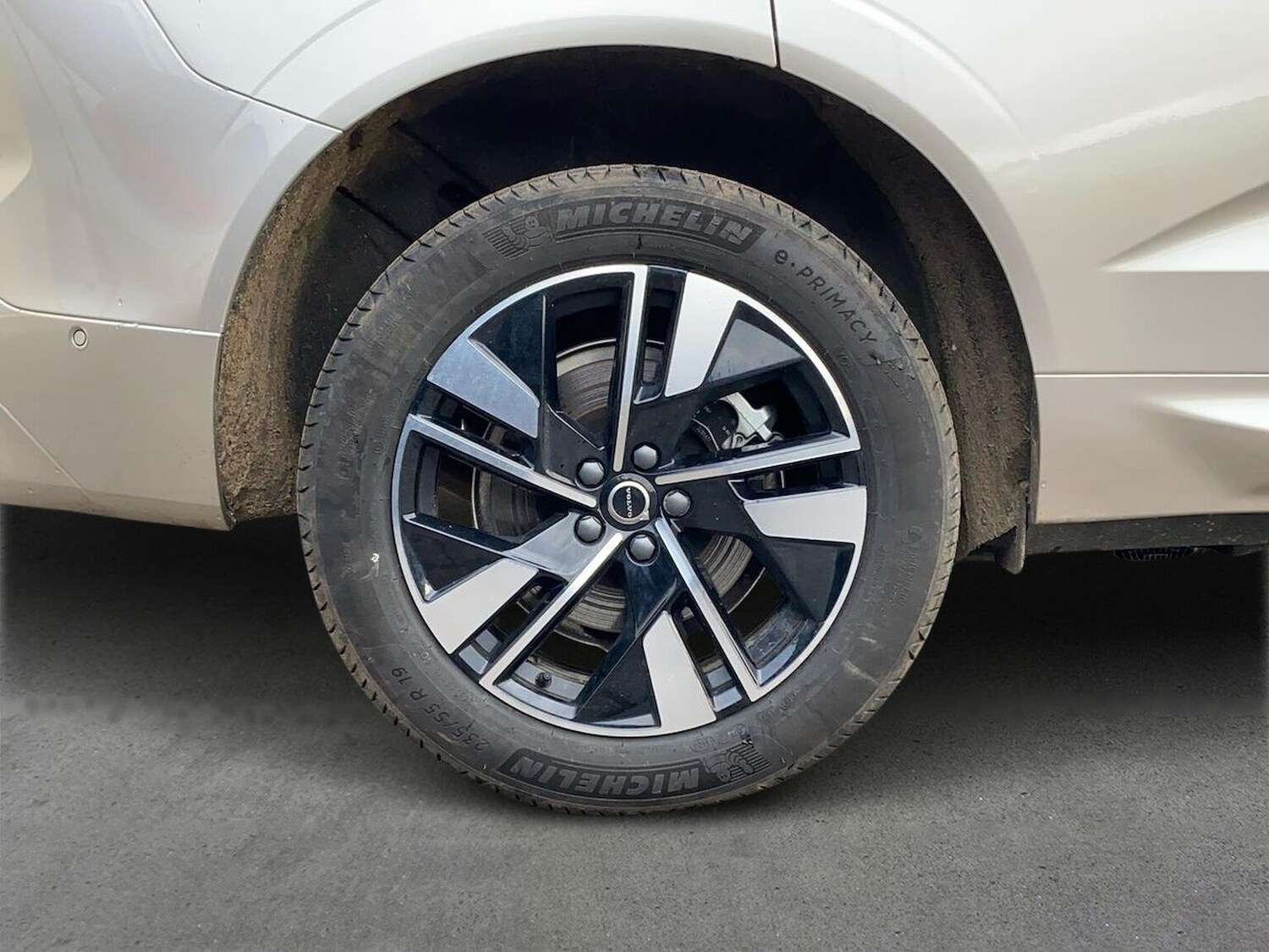 Used Volvo XC60 2025 for sale - 77676308: Photo 6