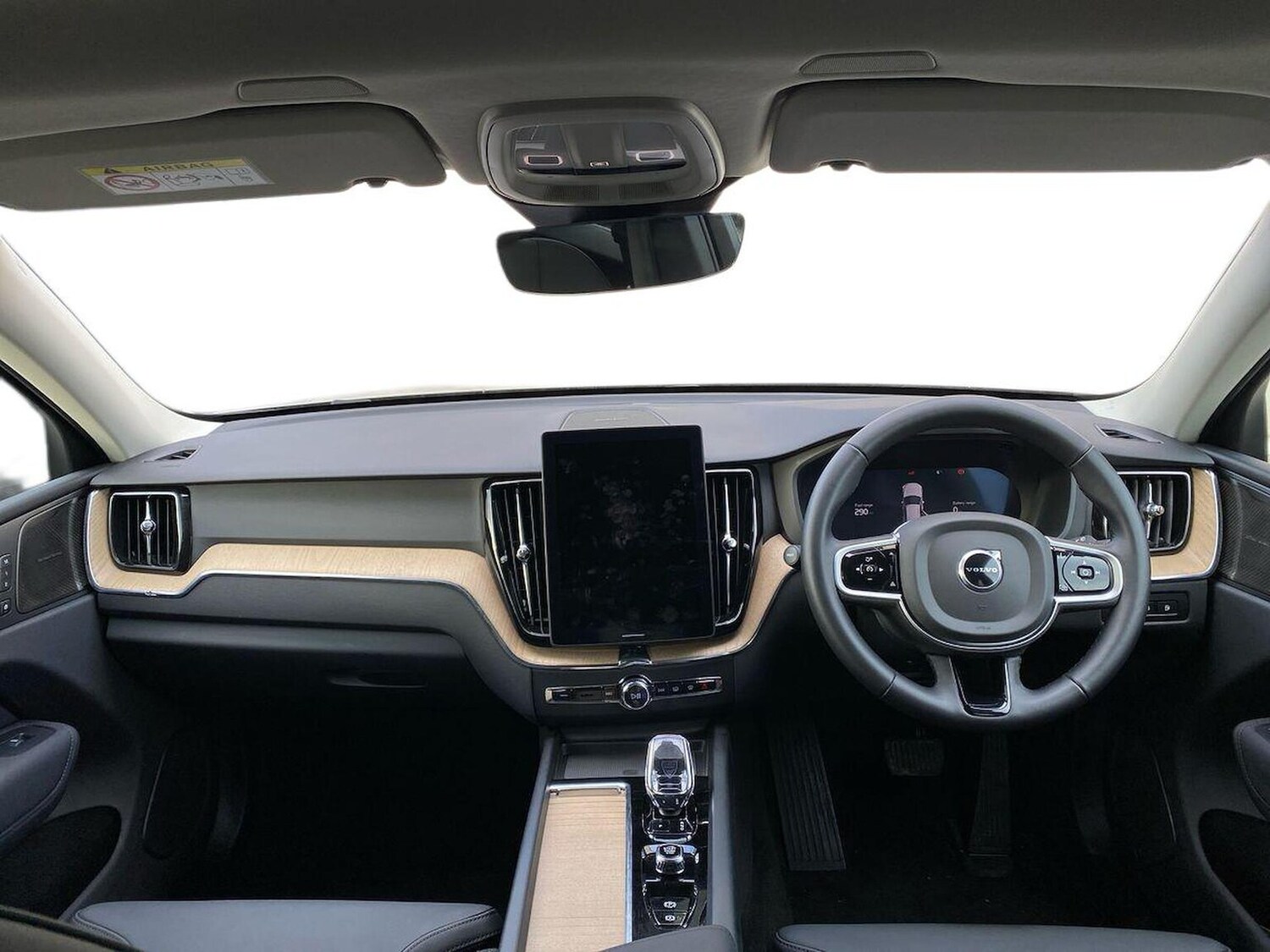 Used Volvo XC60 2025 for sale - 77676308: Photo 8