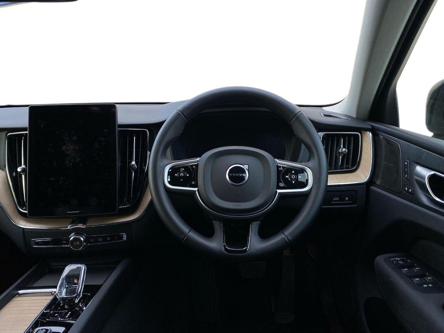 Used Volvo XC60 2025 for sale - 77676308: Photo 9