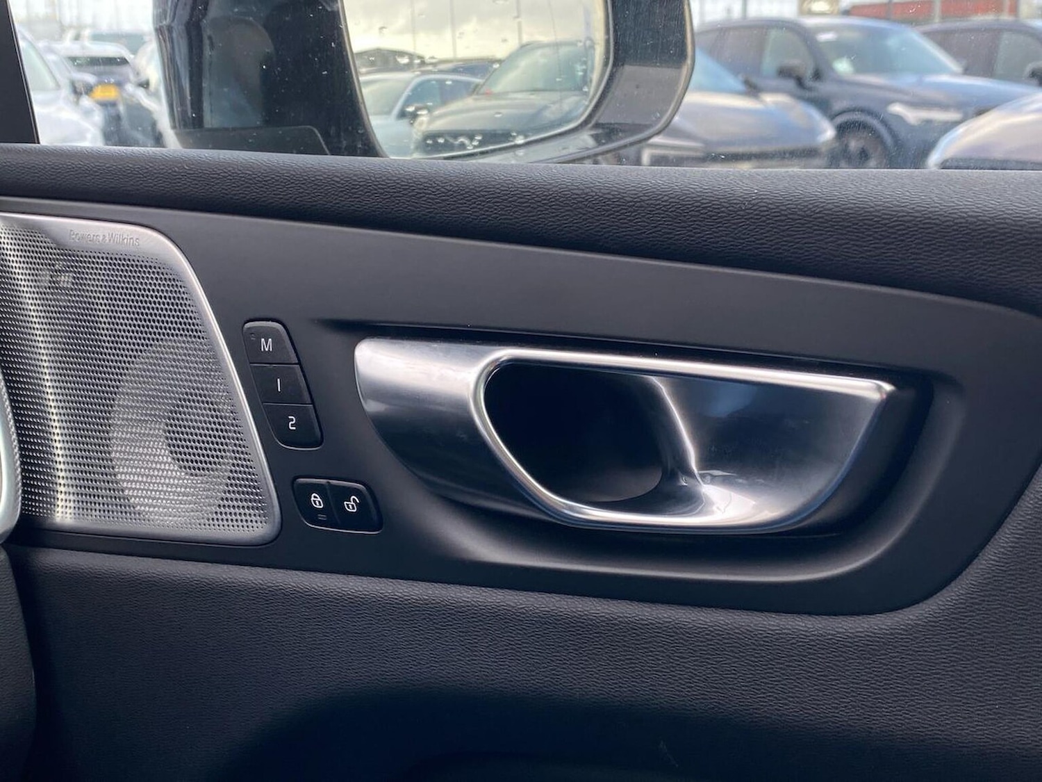 Used Volvo XC60 2025 for sale - 78191102: Photo 38