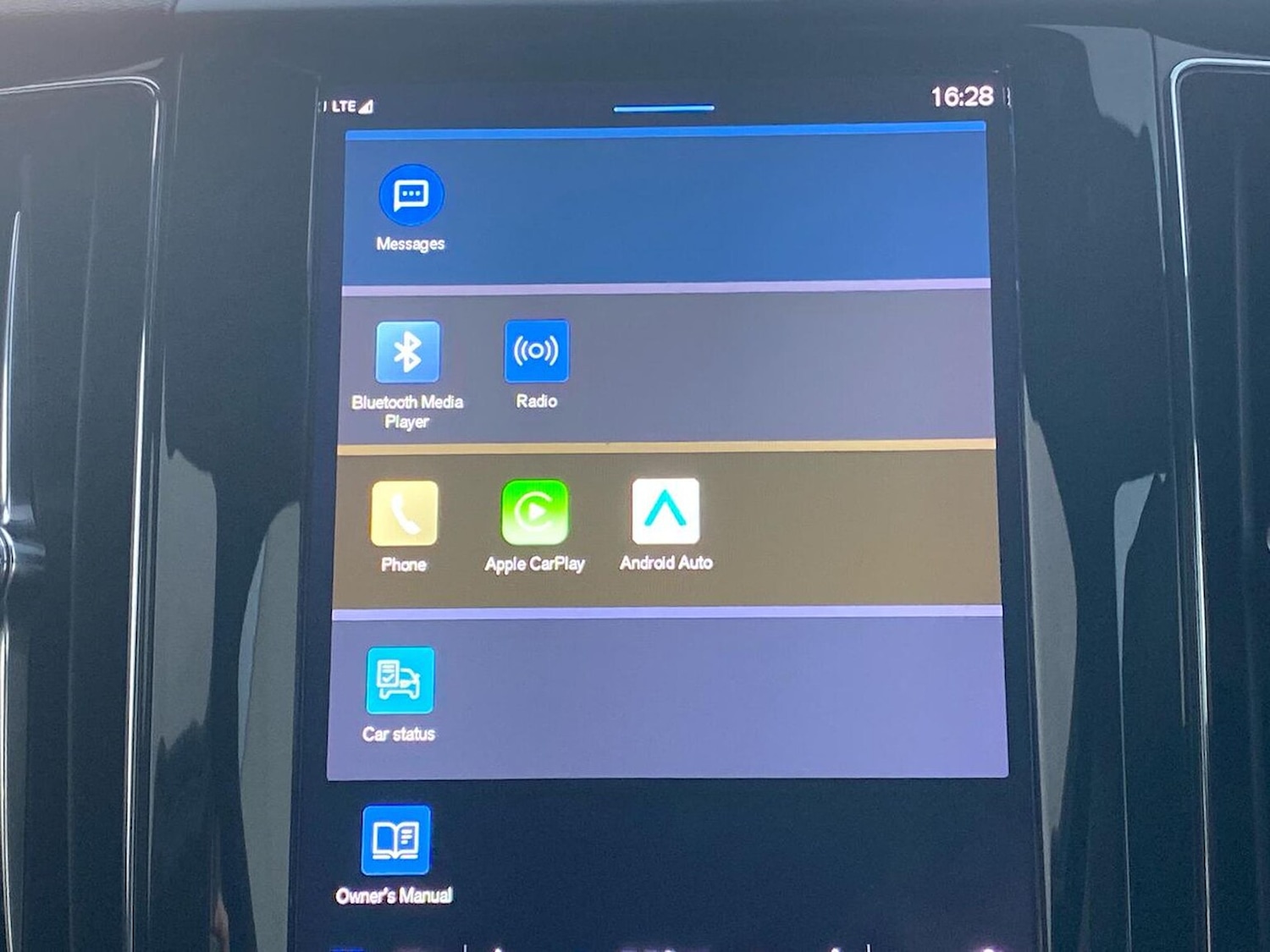 Used Volvo XC60 2021 for sale - 76396930: Photo 2