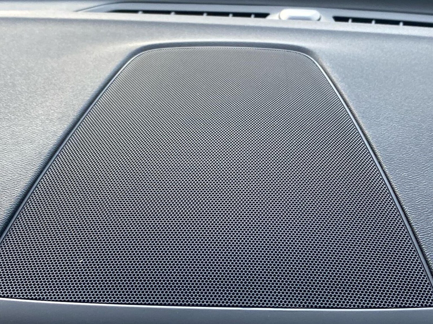 Used Volvo XC60 2021 for sale - 76396930: Photo 31