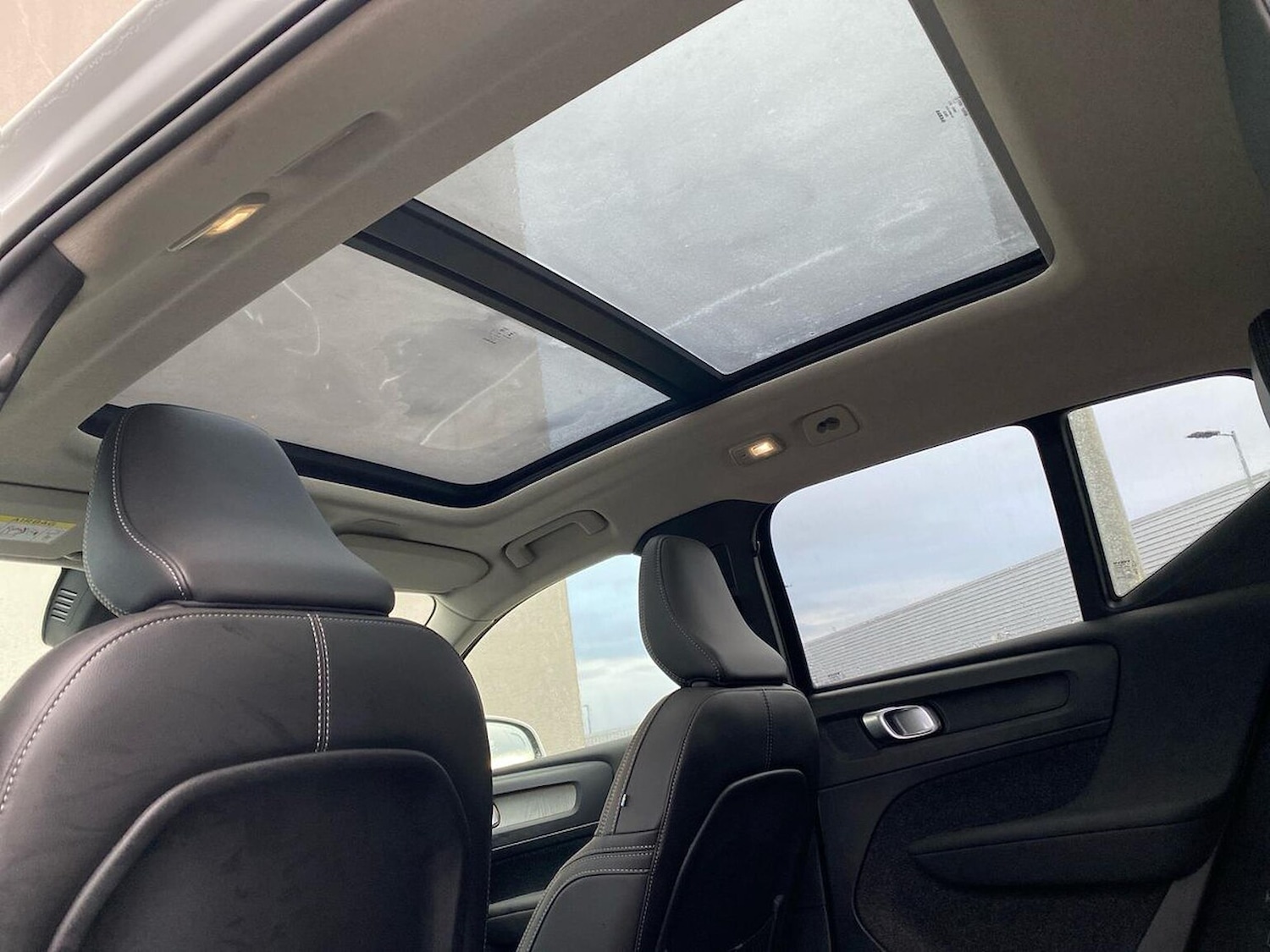 Used Volvo XC40 2025 for sale - 77489715: Photo 32