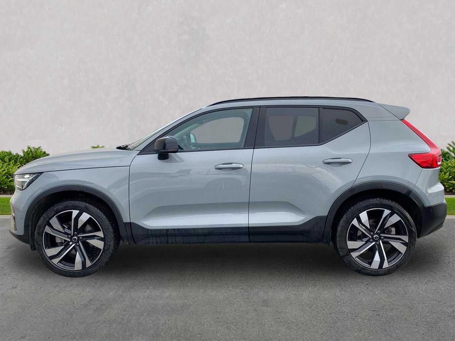 Used Volvo XC40 2025 for sale - 76618507: Photo 21