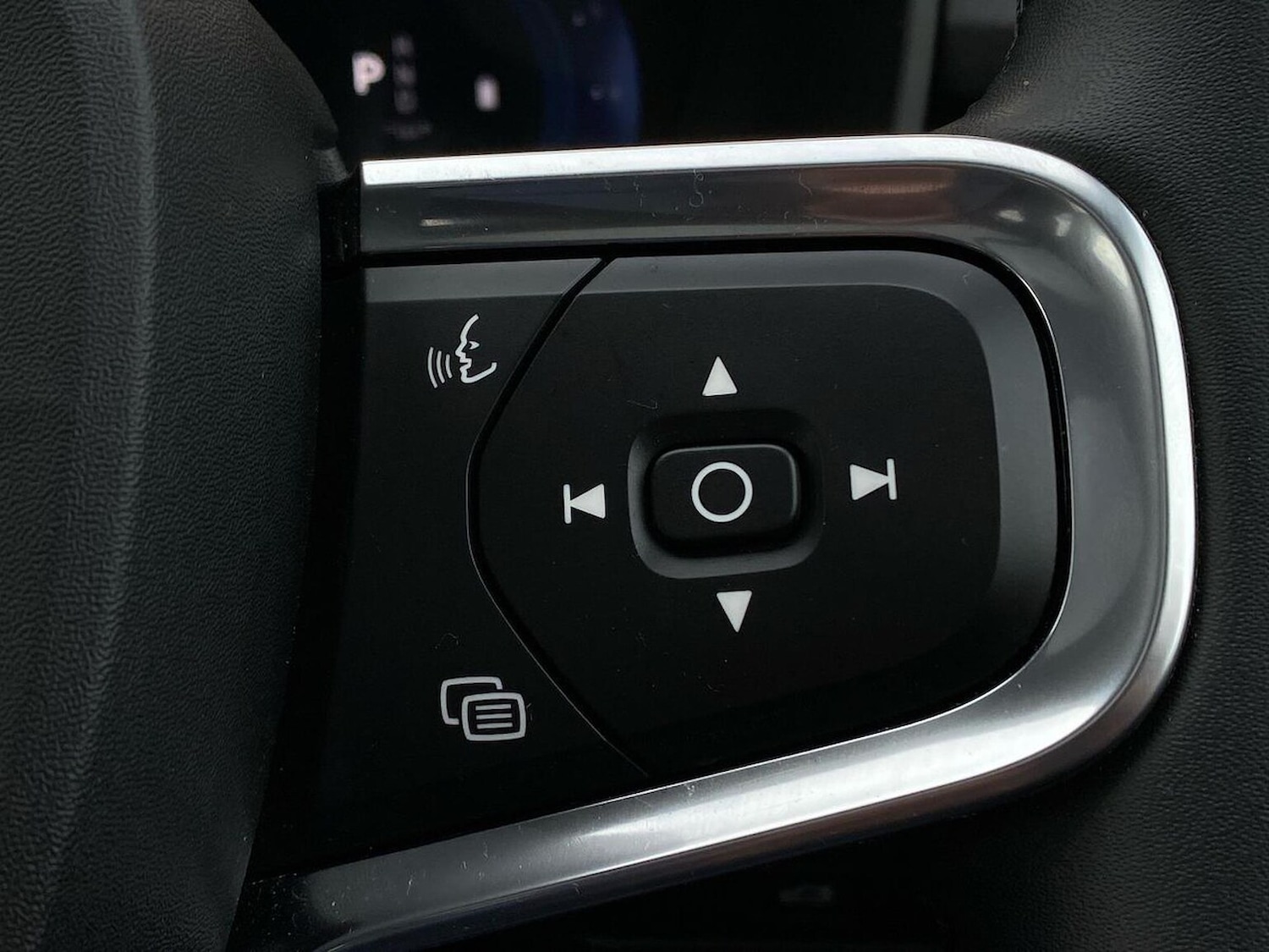 Used Volvo XC40 2025 for sale - 76618507: Photo 27