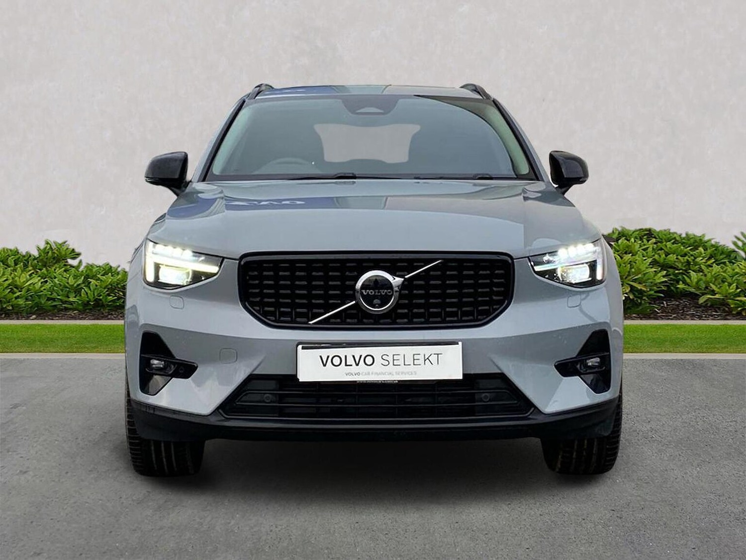 Used Volvo XC40 2025 for sale - 76618507: Photo 7