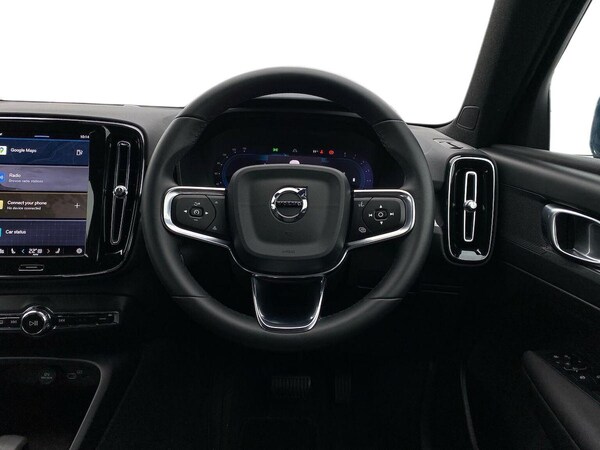 Used Volvo XC40 2023 for sale - 76299444: Photo 10
