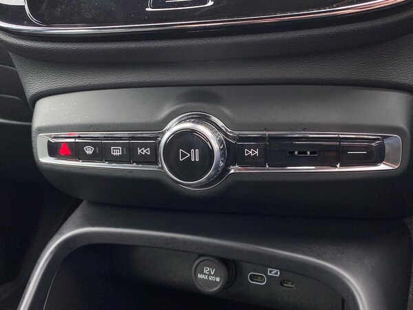 Used Volvo XC40 2023 for sale - 76299444: Photo 13