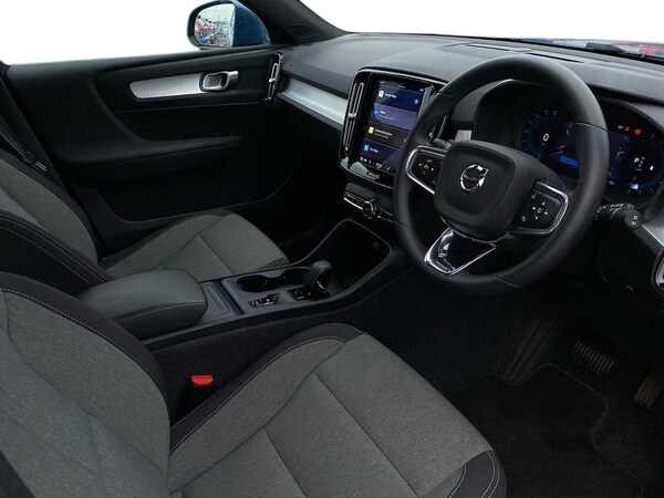 Used Volvo XC40 2023 for sale - 76299444: Photo 16