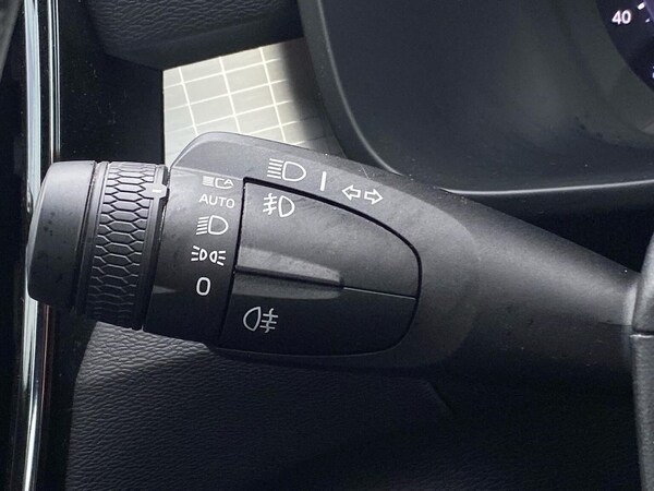 Used Volvo XC40 2023 for sale - 76299444: Photo 29