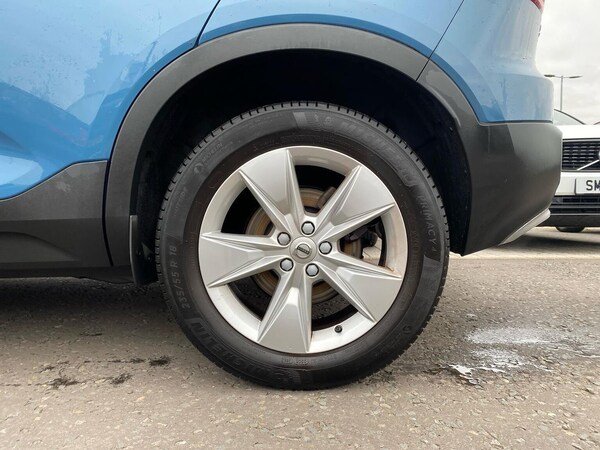 Used Volvo XC40 2023 for sale - 76299444: Photo 7