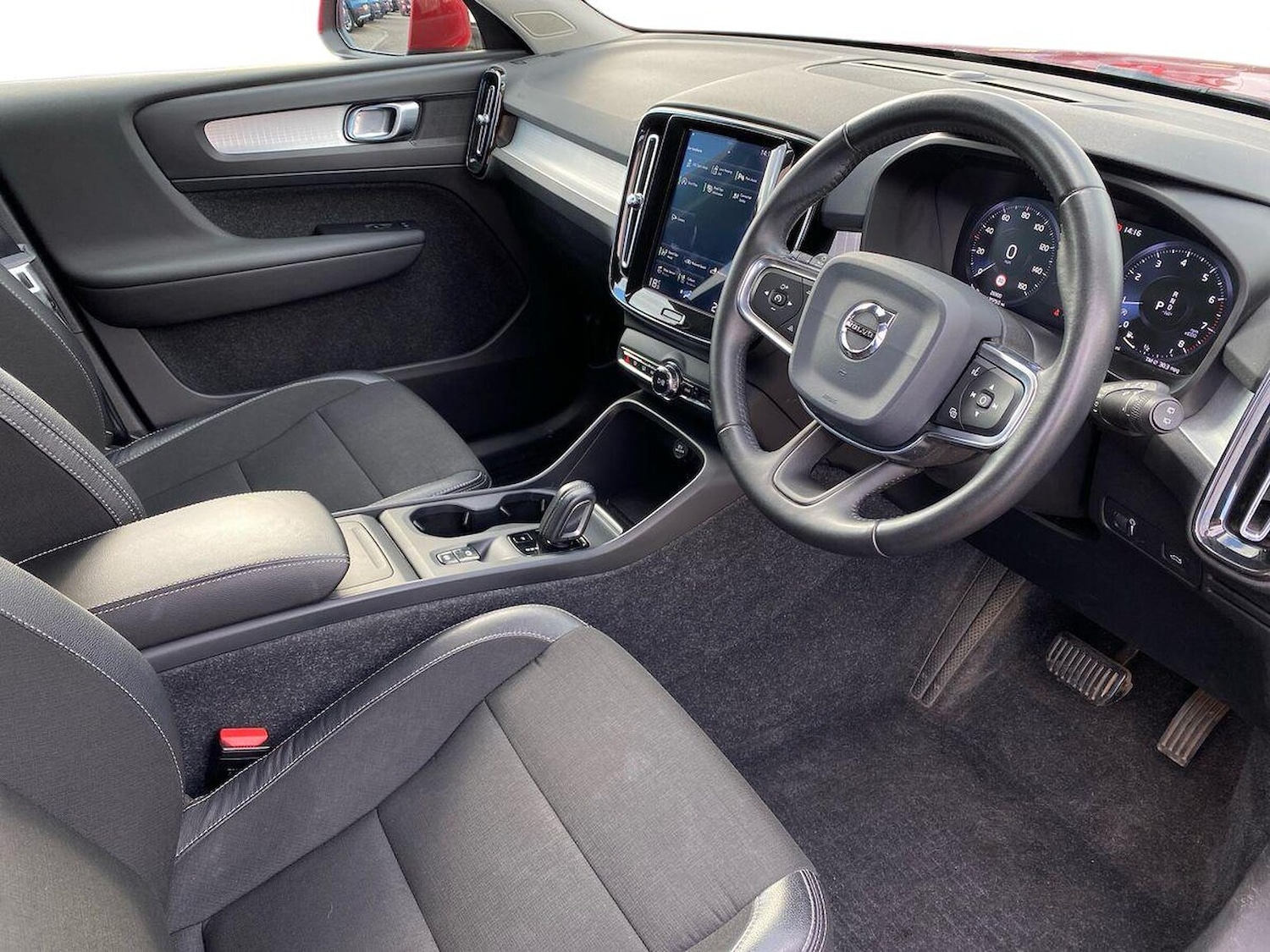 Used Volvo XC40 2019 for sale - 76347064: Photo 15