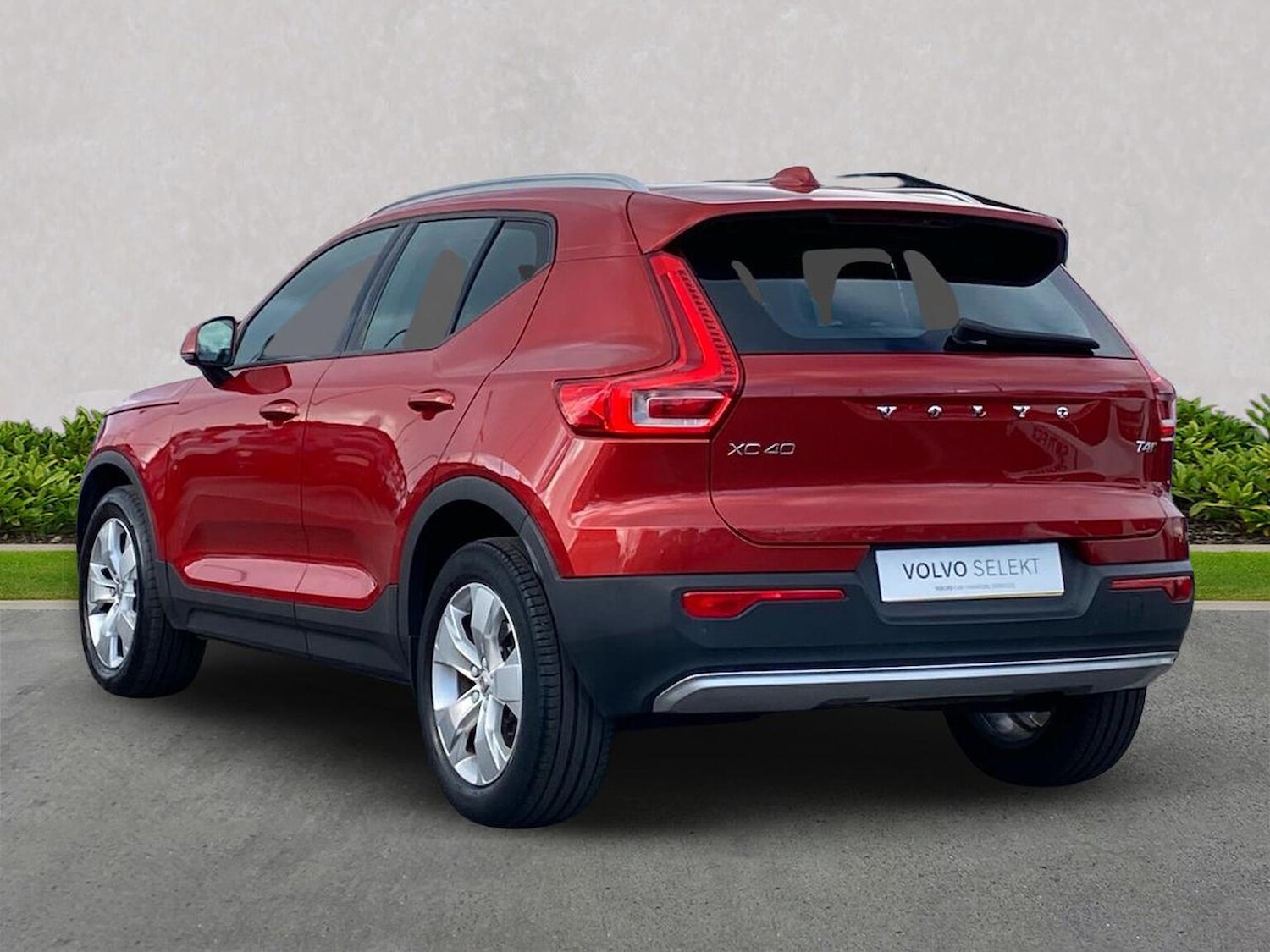 Used Volvo XC40 2019 for sale - 76347064: Photo 2