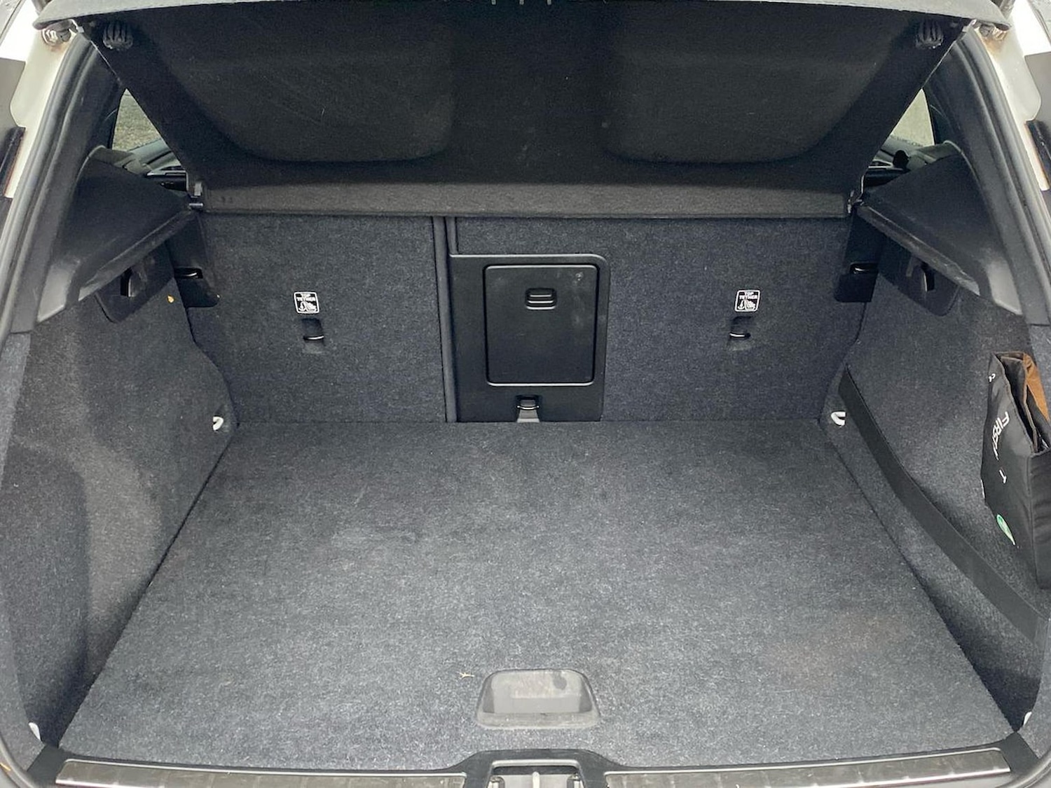 Used Volvo XC40 2020 for sale - 76527332: Photo 18