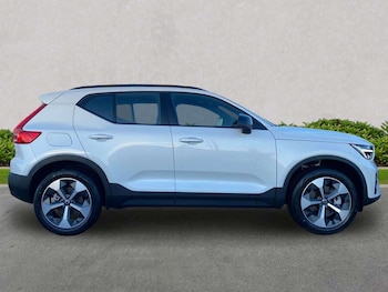 Used Volvo XC40 2025 for sale - 78703586: Photo