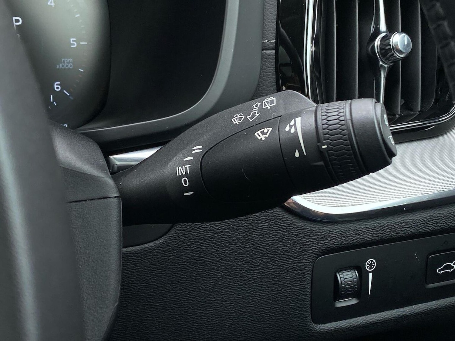 Used Volvo XC60 2018 for sale - 78191267: Photo 30