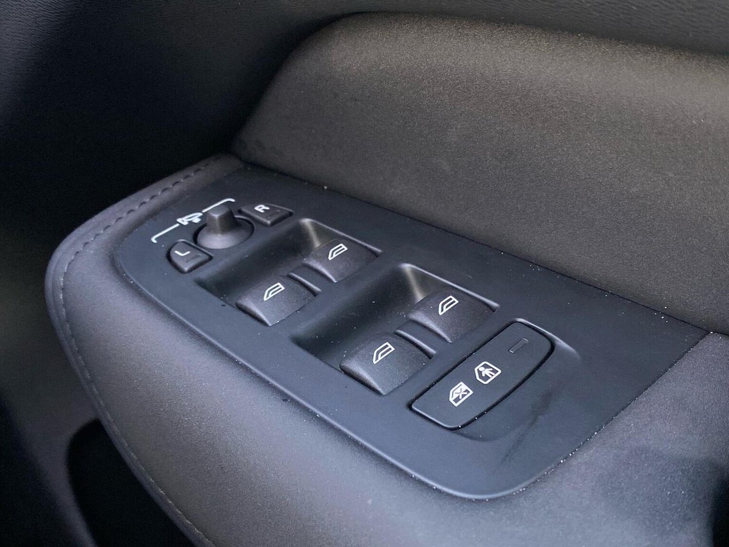 Used Volvo XC60 2025 for sale - 77489730: Photo 21