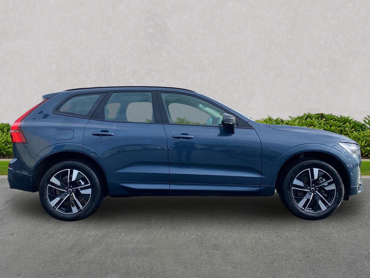 Used Volvo XC60 2025 for sale - 77489730: Photo 3