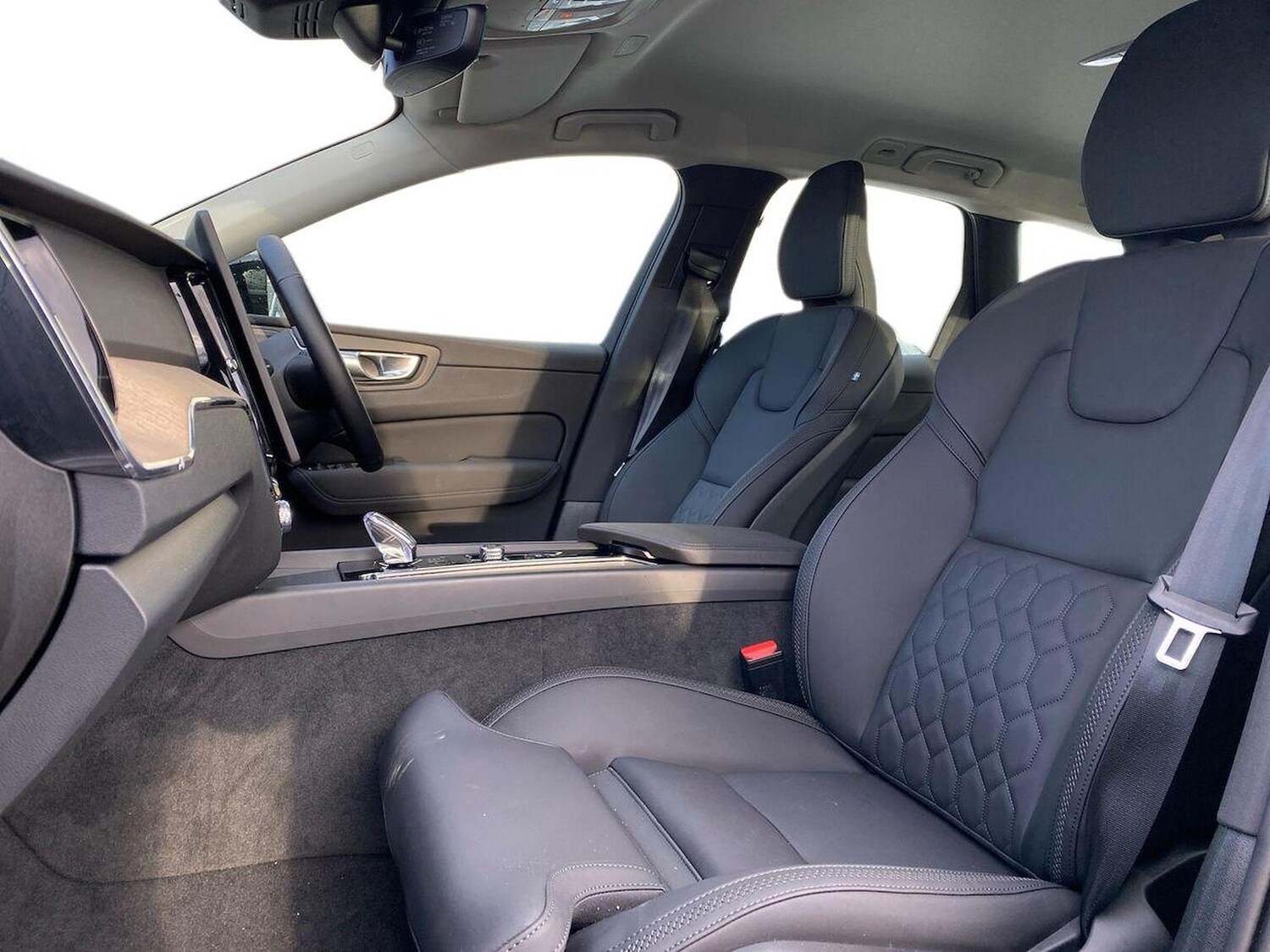 Used Volvo XC60 2025 for sale - 77489730: Photo 7