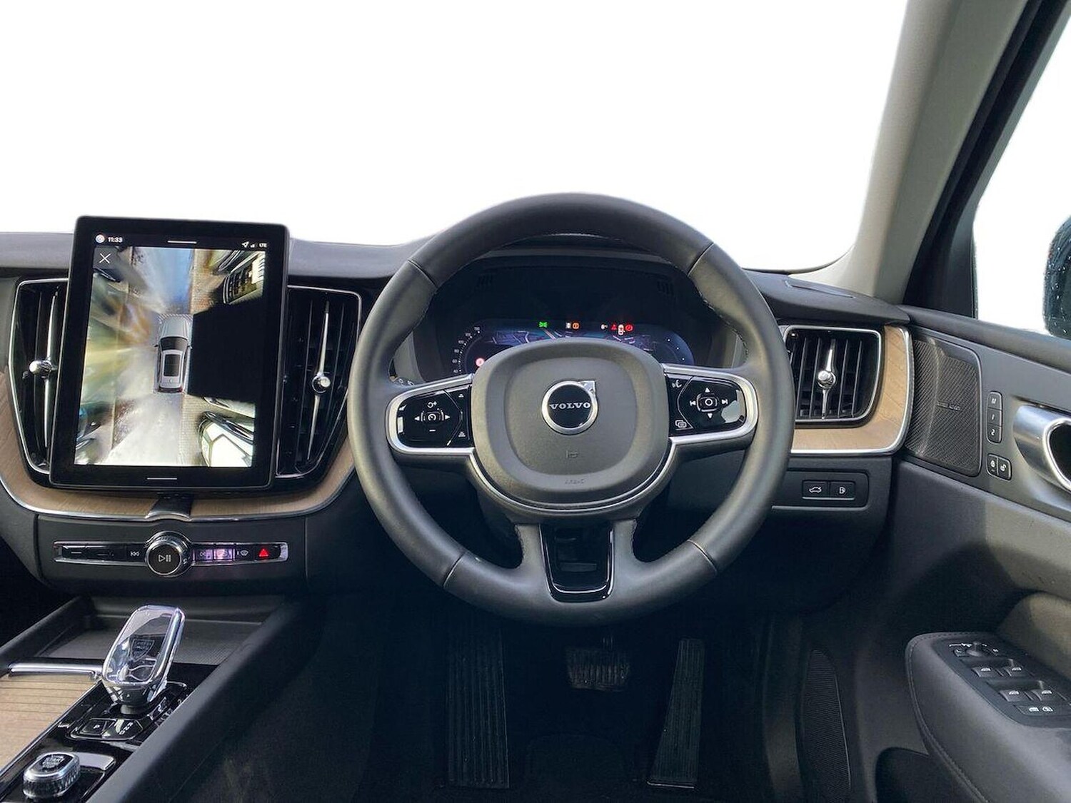 Used Volvo XC60 2025 for sale - 77489730: Photo 9