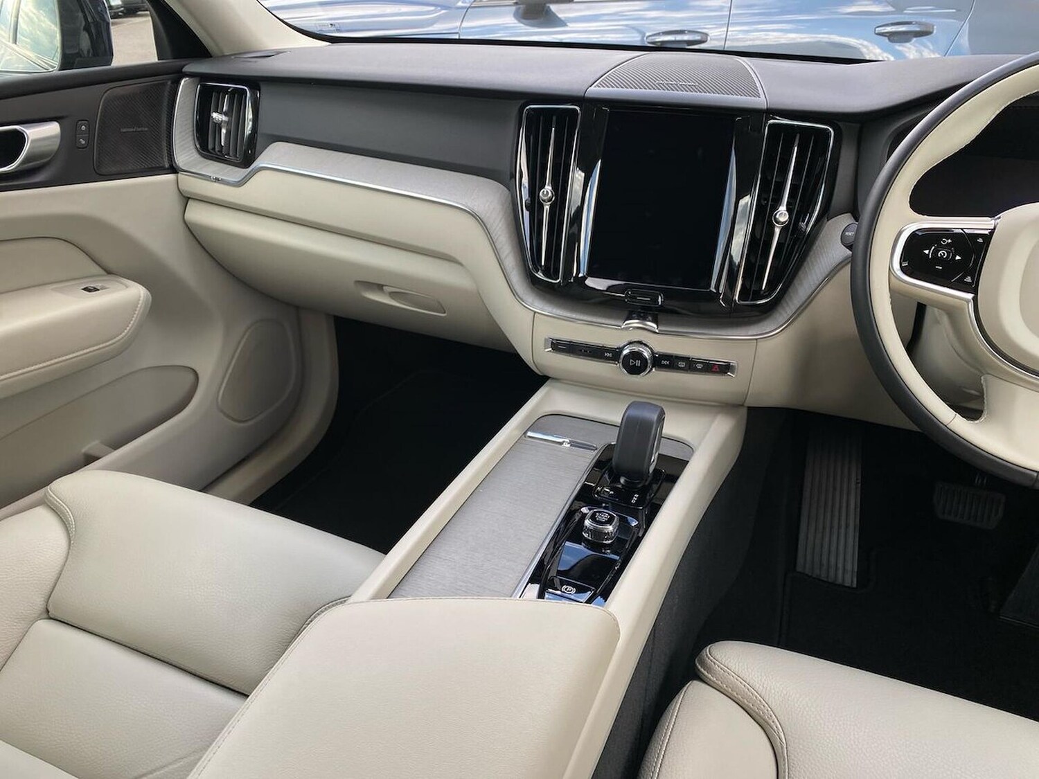 Used Volvo XC60 2023 for sale - 78191273: Photo 15