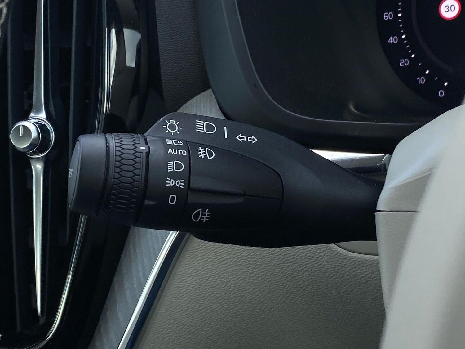 Used Volvo XC60 2023 for sale - 78191273: Photo 31