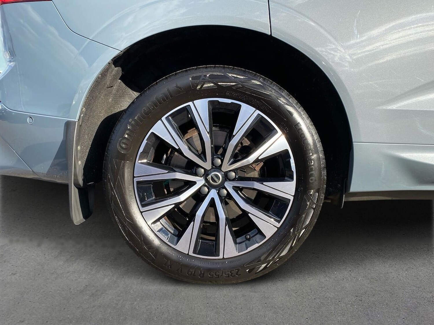 Used Volvo XC60 2023 for sale - 78191273: Photo 8