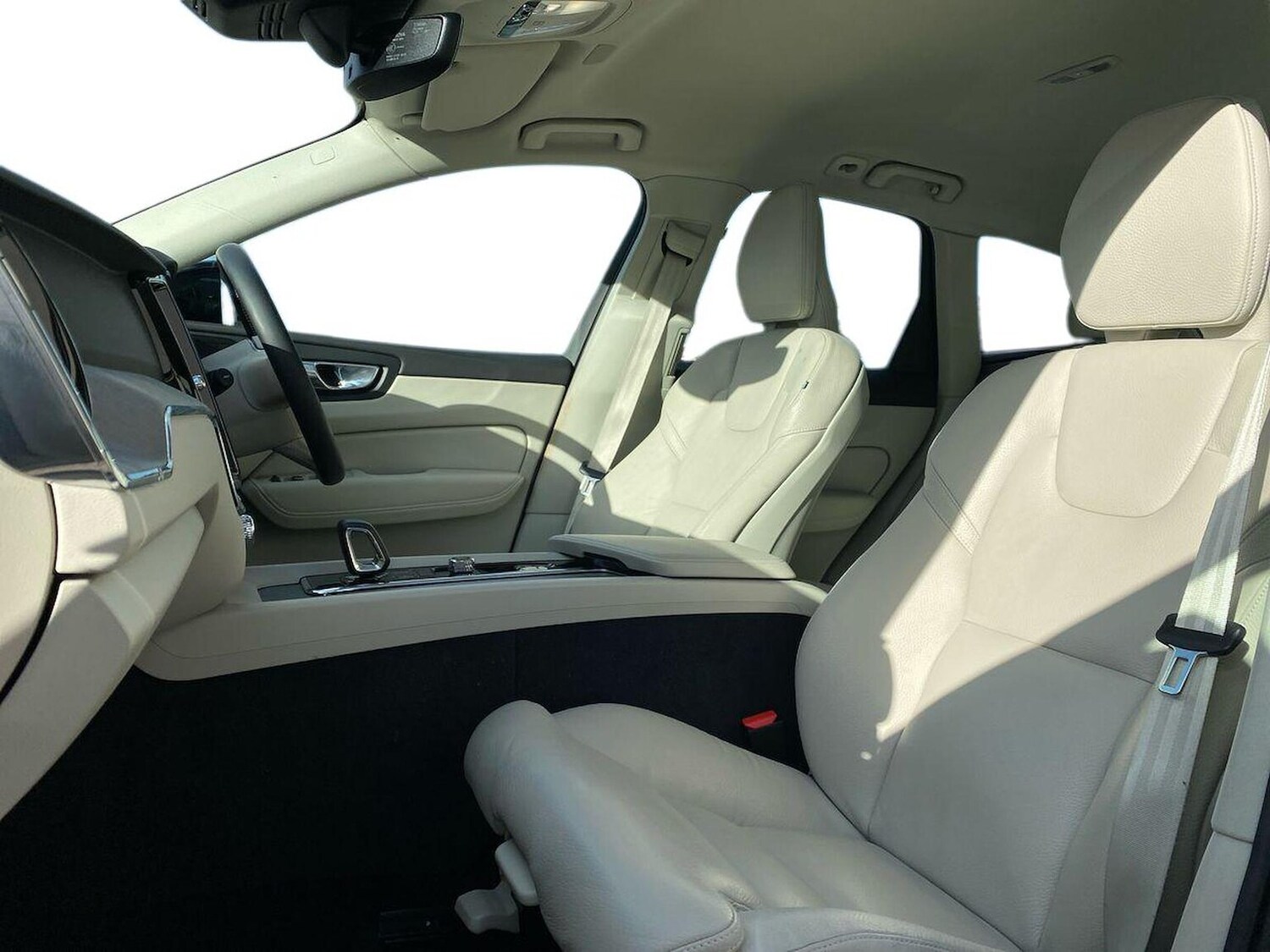 Used Volvo XC60 2023 for sale - 78191273: Photo 9