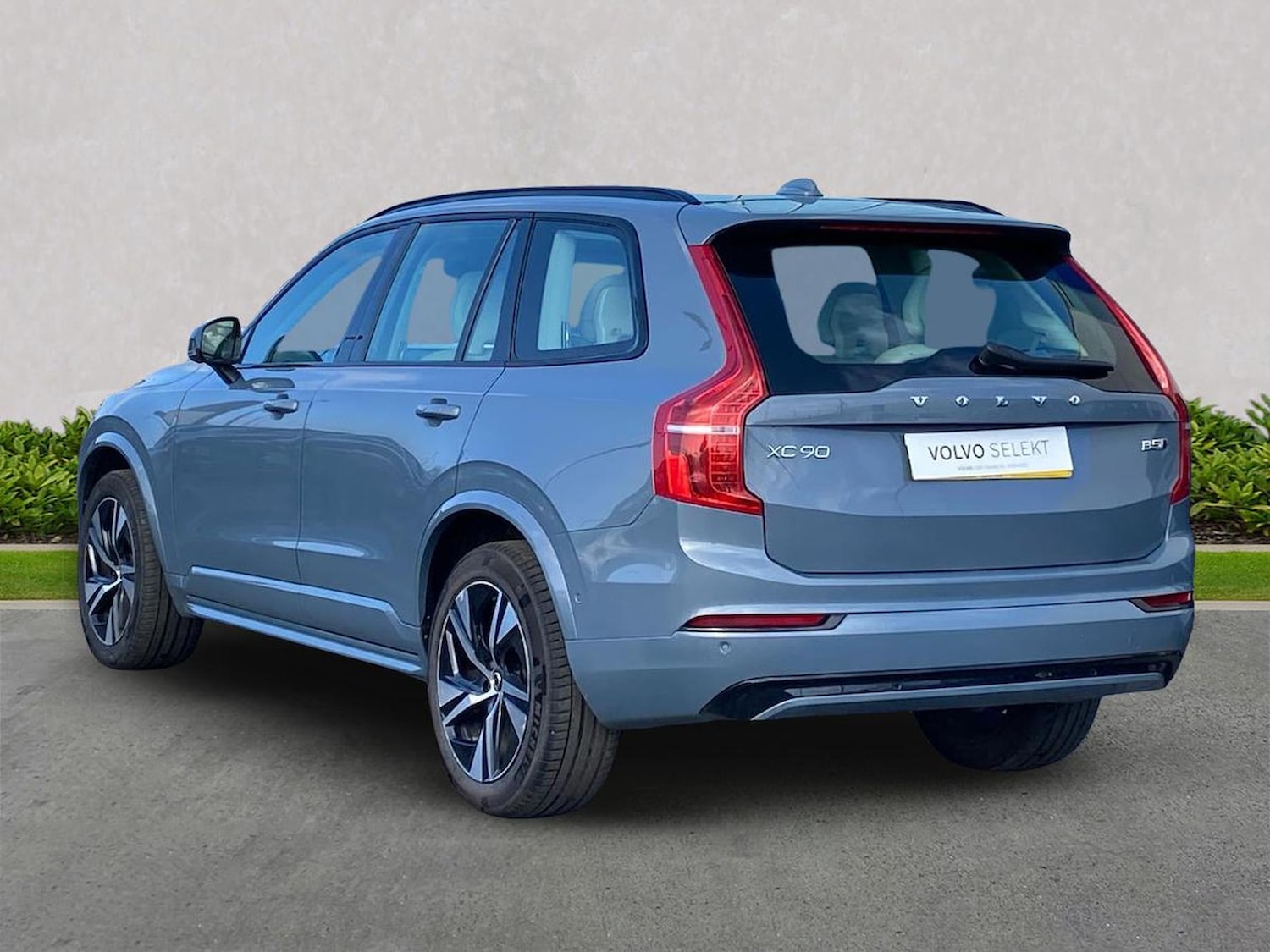 Used Volvo XC90 2022 for sale - 78191151: Photo 2