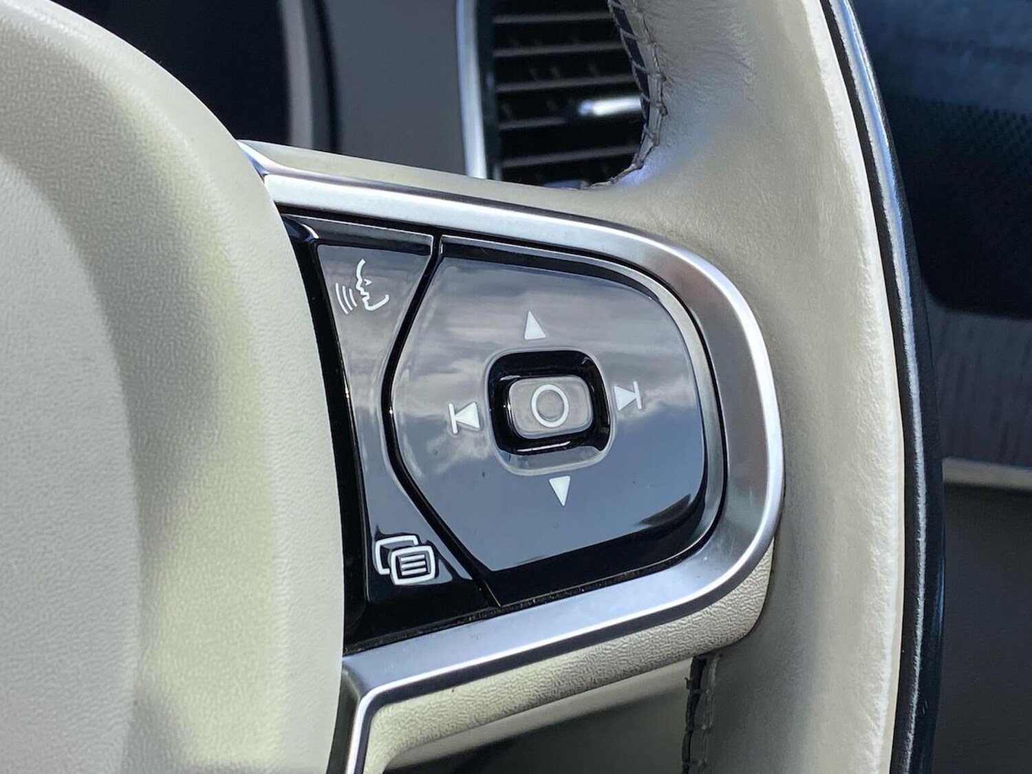 Used Volvo XC90 2022 for sale - 78191151: Photo 27