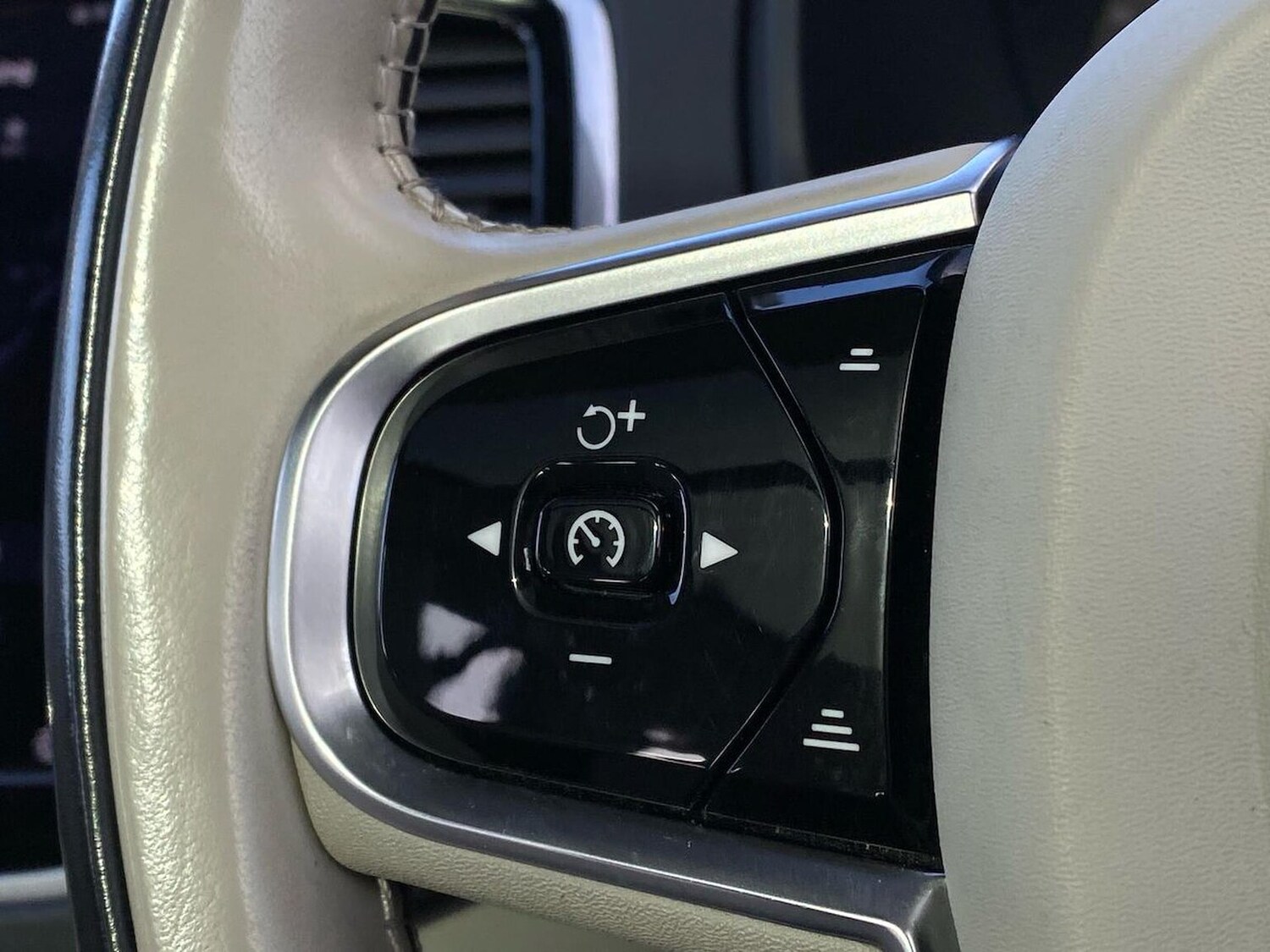 Used Volvo XC90 2022 for sale - 78191151: Photo 28