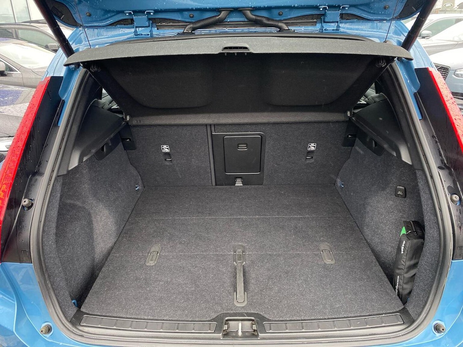 Used Volvo XC40 2022 for sale - 76164958: Photo 17