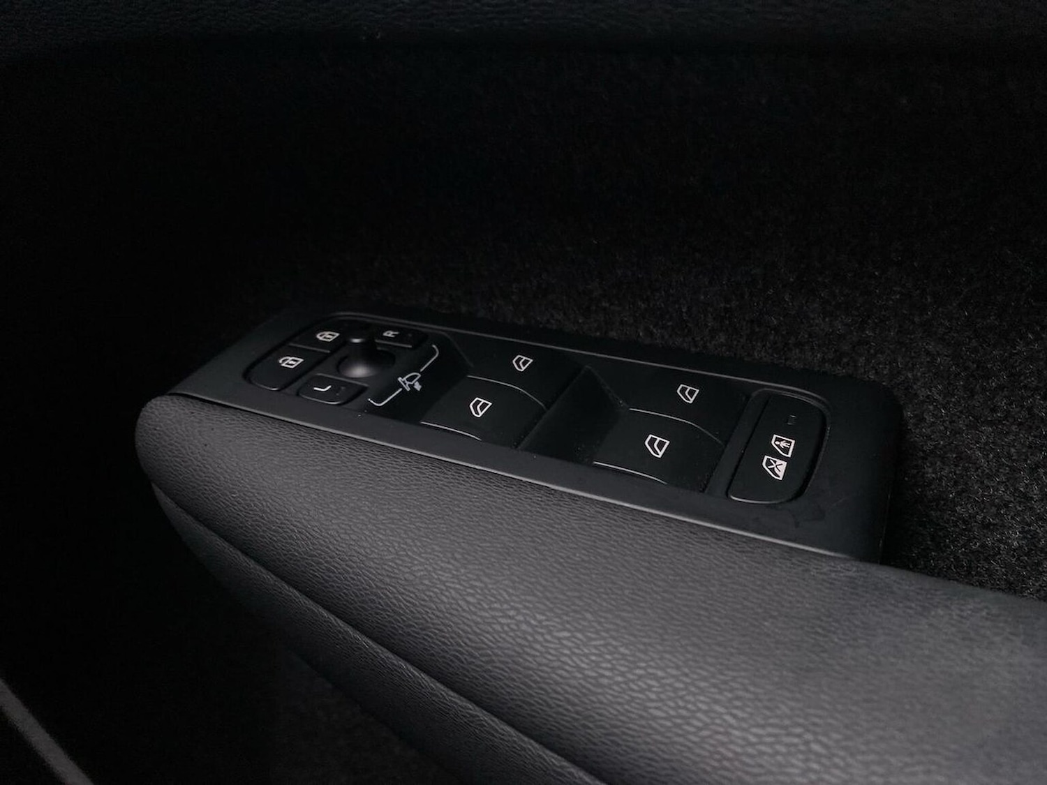 Used Volvo XC40 2022 for sale - 76164958: Photo 21
