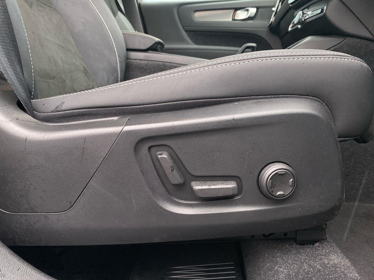 Used Volvo XC40 2022 for sale - 76164958: Photo 30