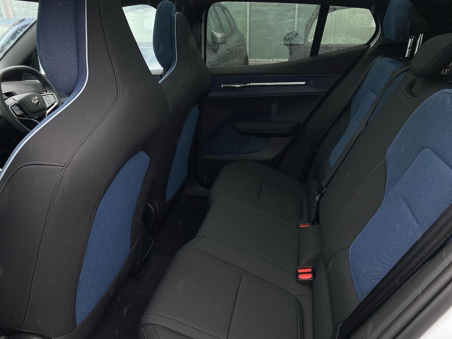 Used Volvo EX30 2025 for sale - 76477219: Photo 17